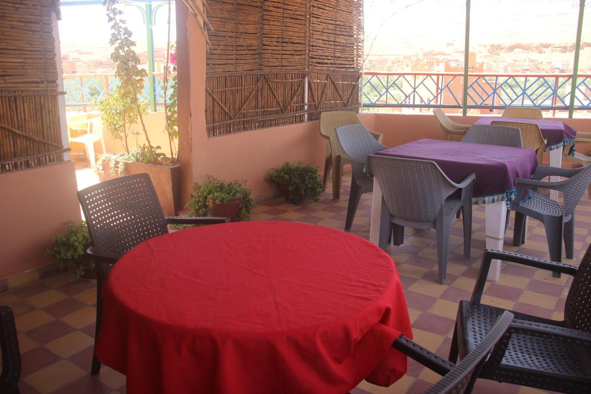 Auberge Restaurant Rooftop Tamazirt Boumalne Dades ภายนอก รูปภาพ